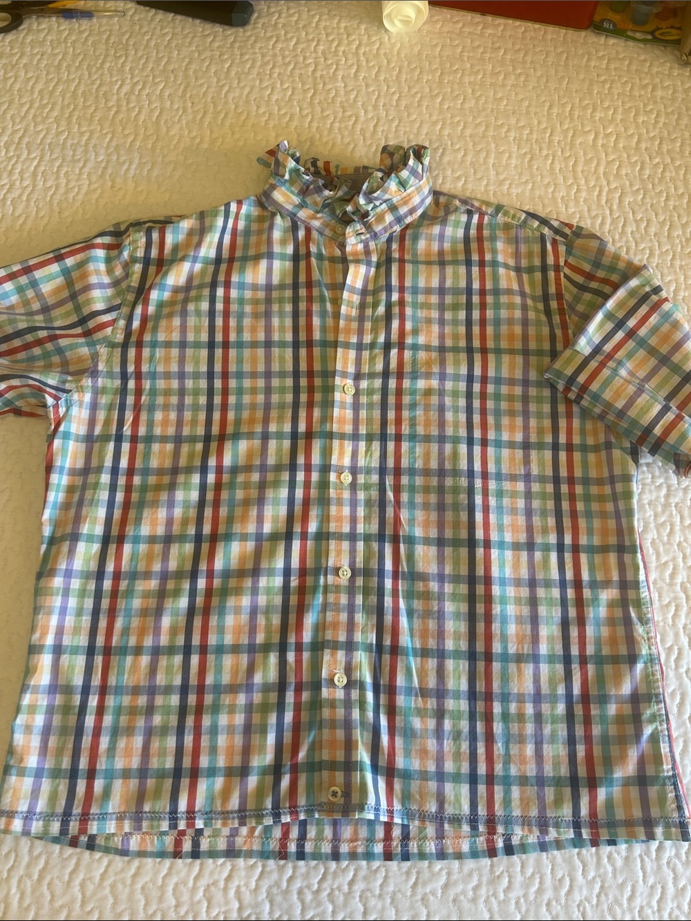 Women's Upcycled men’s Short-Sleeve Plaid Button-Down Shirt in Multicolor